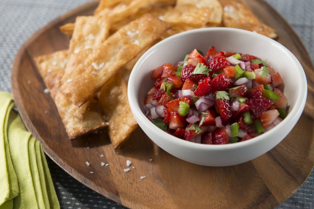 Strawberry Jalapeño Salsa with Flour Chips Recipe | Mi Rancho®: Pure Tortilla Joy